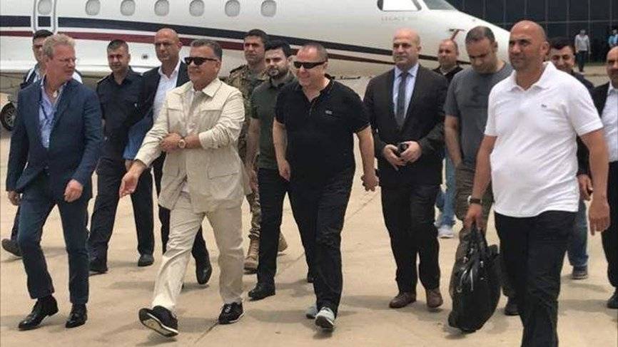 بالصورة- اللواء إبراهيم يلتقي اللبناني نزار زكا في طهران