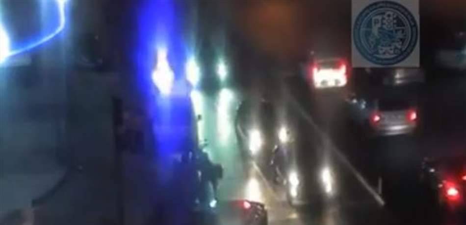 8 سيارات تجاوزت الإشارة الحمراء.. إحداها تسبّبت بحادث! (فيديو)