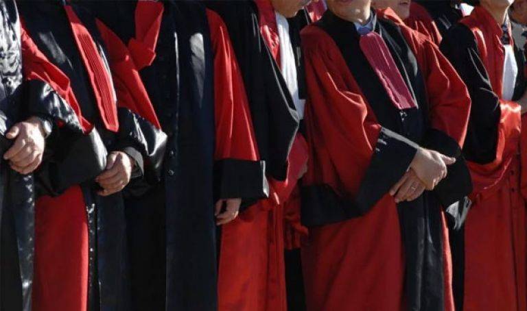 الجمعية العامة للقضاة صوّتت على الاستمرار في الإعتكاف