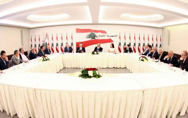 جعجع : على من المزايدة في التعيينات المسيحيّة؟

ونُطالب بدفع مُستحقّـات الجمعيّـات