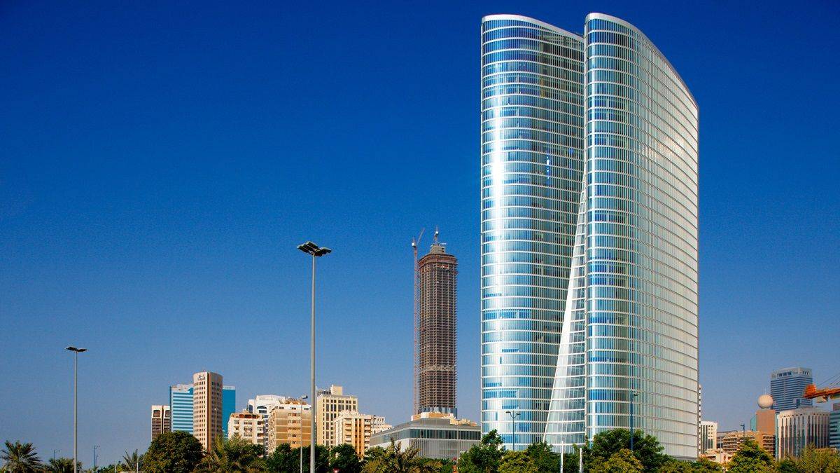 صندوق سيادي لأبوظبي يشتري حصة 25% في 330 ماديسون أفنيو