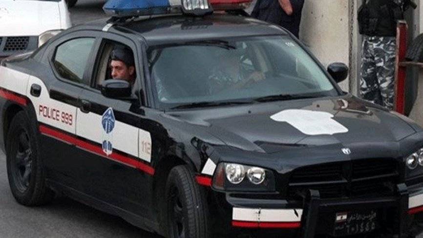 في البقاع.. مطلوب يطعن رقيباً في قوى الأمن خلال توقيفه