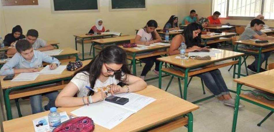 بعد "معاقبته" الطلاب.. نائب يسأل وزير التربية: ماذا بعد؟