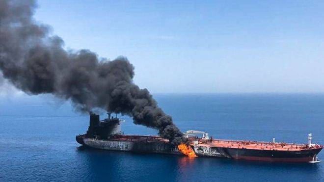 إيران ترفض الاتهام الأميركي بوقوفها وراء الهجمات على ناقلتي نفط في خليج عمان