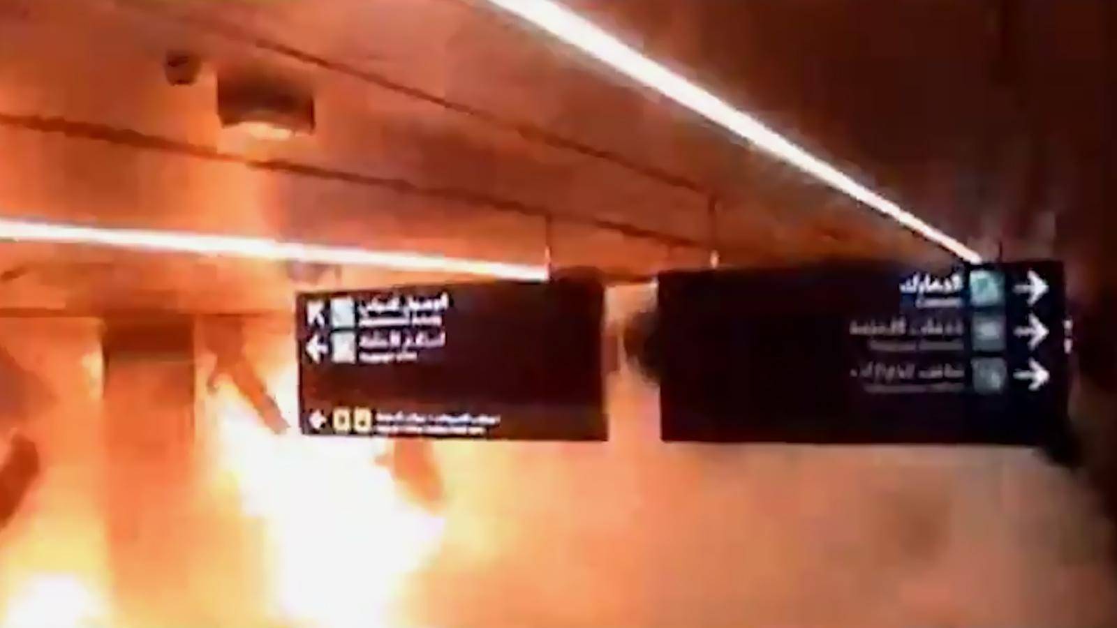 بالفيديو.. لحظة سقوط صاروخ الحوثي على مطار أبها