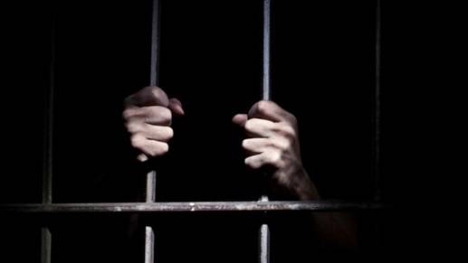 يزوّر تأشيرات سفر الى إحدى الدول الأوروبية... هذا مصيره!