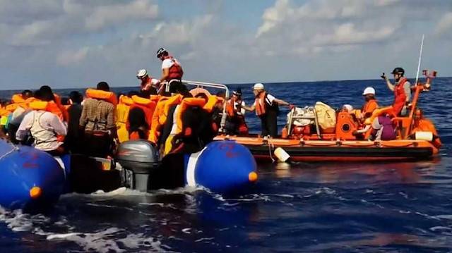 إيطاليا ترفض استقبال مهاجرين عالقين في المتوسط