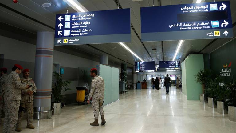 استهداف مطار أبها السعودي من جديد