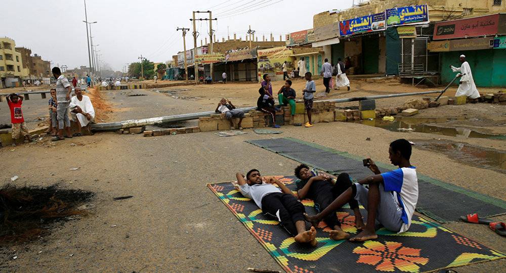 الاتحاد الأوروبي يدين "الهجمات العنيفة" في السودان ويحمل "العسكري" المسؤولية