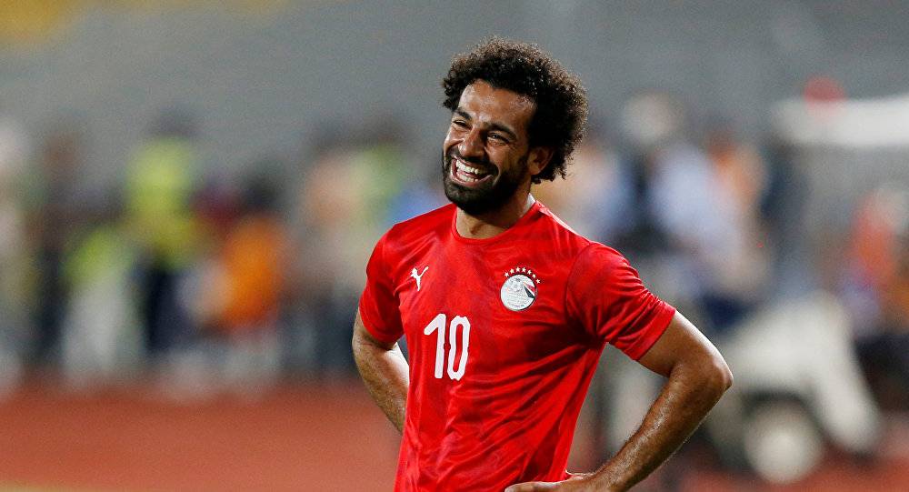 شاهد كيف احتفل فيفا وليفربول بعيد ميلاد محمد صلاح