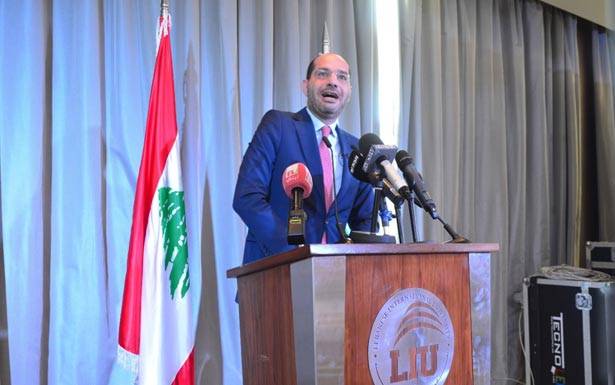حسن مراد: مشكلة لبنان بسياسيين

يلعبون بعواطف الناس