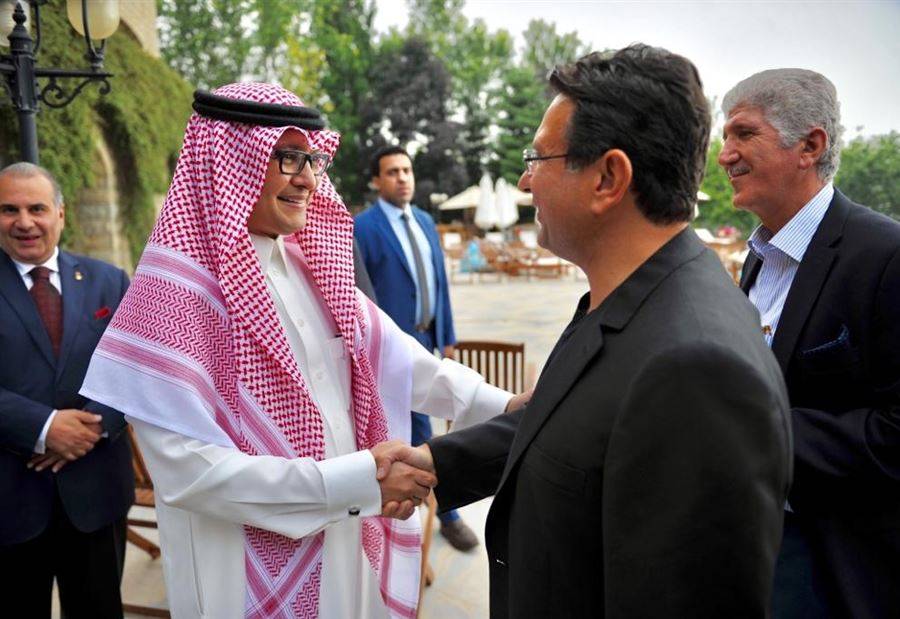 الخازن عرض مع بخاري العلاقة بين آل سعود والبطريركية المارونية