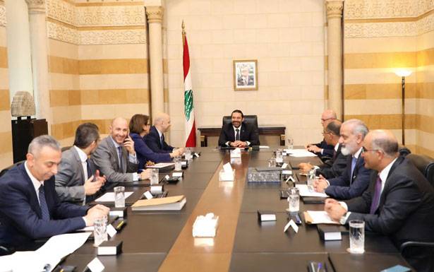 الحريري ترأس اجتماع لجنة الكسارات
وجريصاتي لوقف استخراج
الرمول من العيشة