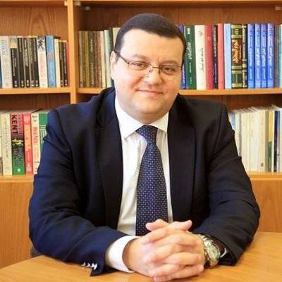 رامي الريس: اللقاء بين جنبلاط والحريري غير مطروح حاليا