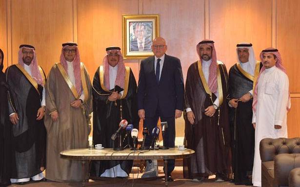 وفد مجلس الشورى
السعودي في بيروت