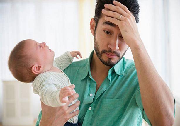 اكتئاب ما بعد الولادة يهدد الآباء لهذه الأسباب