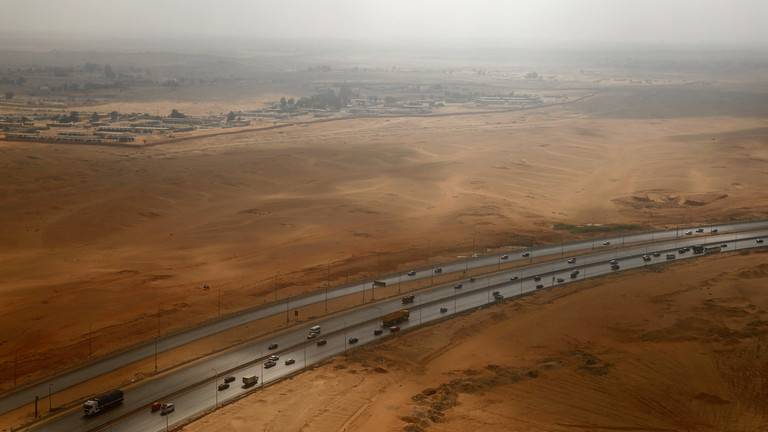 وزير مصري يكشف عن خطط للربط اللوجستي مع الدول الإفريقية