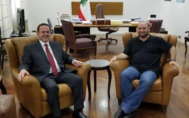 دراجات : زادوريان زار الوزير كيدانيان

واطلعه على تحضيرات البطولة الآسيوية