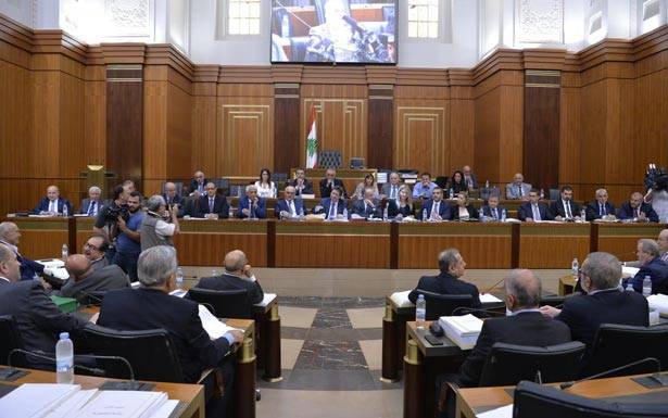 إقتصاد لبنان أسير إقرار الموازنة... والموازنة أسيرة قطع الحساب