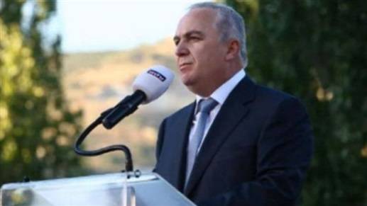 ضاهر طمأن مزارعي القمح بشأن دفع مستحقاتهم