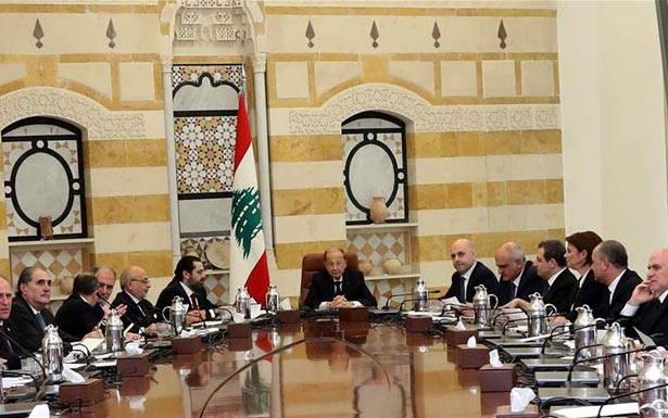 حكومة تفتش عن فلس الارملة وتتجاهل الانفاق السياسي ومحميات الهدر