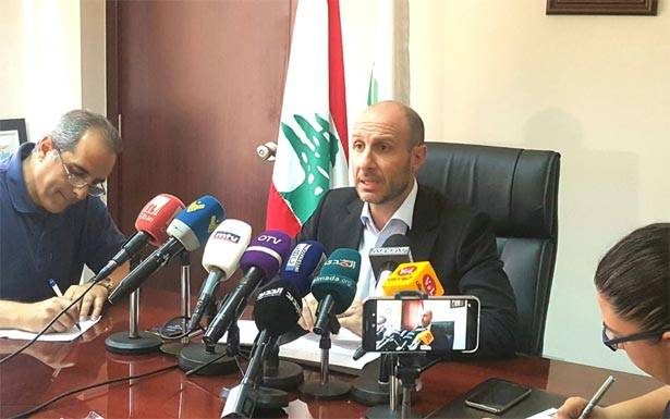 جريصاتي : نتوجّه لاستيراد الرمل

ولا تحديد للمهلة المعطاة للمقالع والكسارات