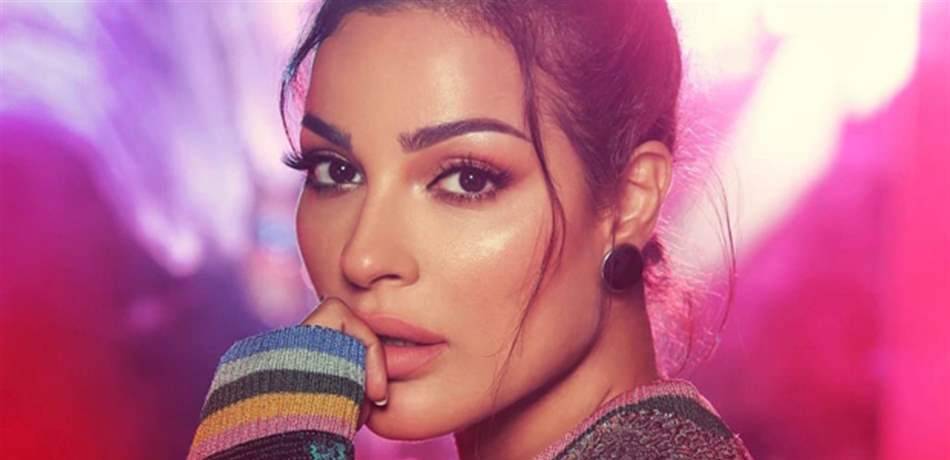 نادين نسيب نجيم.. من التمثيل إلى العزف على العود؟ (صورة)