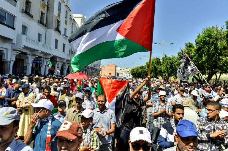 الملايين يتظاهرون في المغرب رفضاً لمؤتمر البحرين... رفض لبناني وعربي واسع لخطة كوشنير الإقتصاديّة للسلام في الشرق