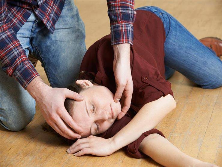 ماذا يحدث بجسمك عند الإغماء؟.. التزم بهذه النصائح للوقاية