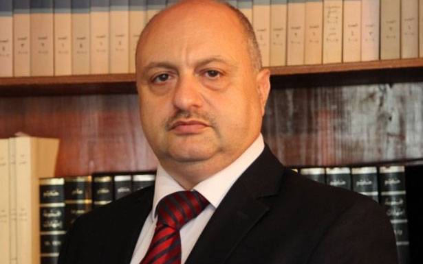زخور: قانون الإيجارات ساقط

و3 نواب وقعوا على اقتراح تعديله