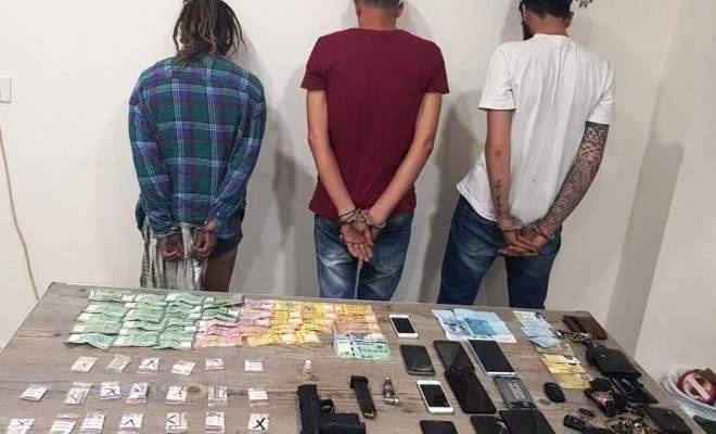 قوى الأمن: توقيف أحد أخطر مروجي الهيرويين واثنين من زبائنه في تحويطة الغدير