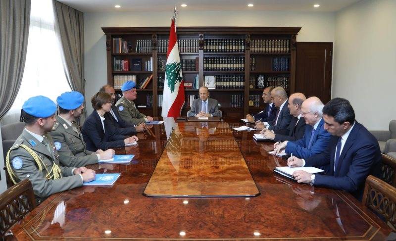 رئيس الجمهورية التقى دل كول