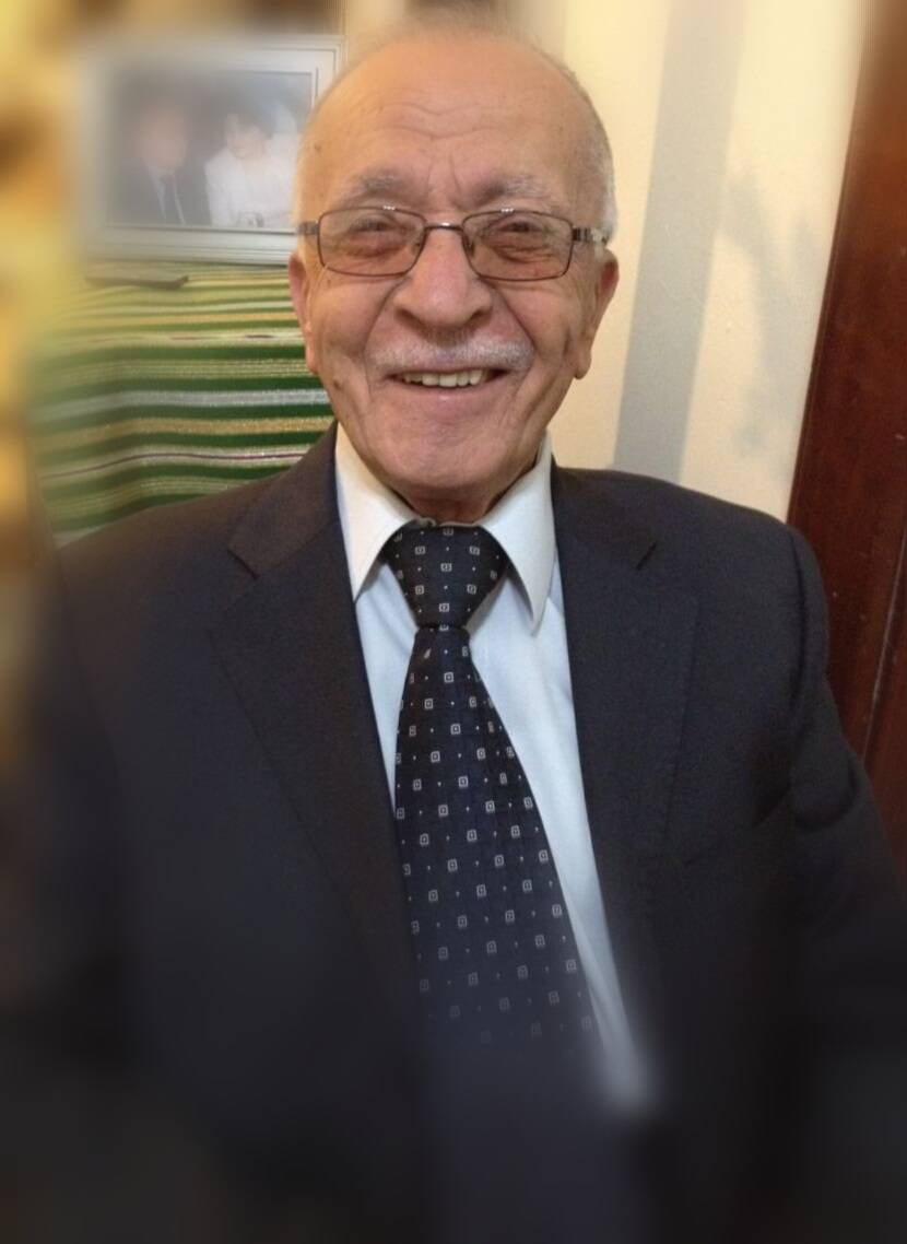 نعى "الحزب السوري القومي الاجتماعي" في بيان، أحد قيادييه السابقين والأمين في الحزب الصحافي محمود علي غزالي.

وجاء في بيان النعي أن الراحل من مواليد مشغرة العام 1935، انتمى إلى الحزب العام 1955، وتدرج فيه وصولا إلى توليه مسؤوليات: مدير مديرية، ناظر إذاعة، منفذا عاما لمنفذية البقاع الغربي، منفذا عام