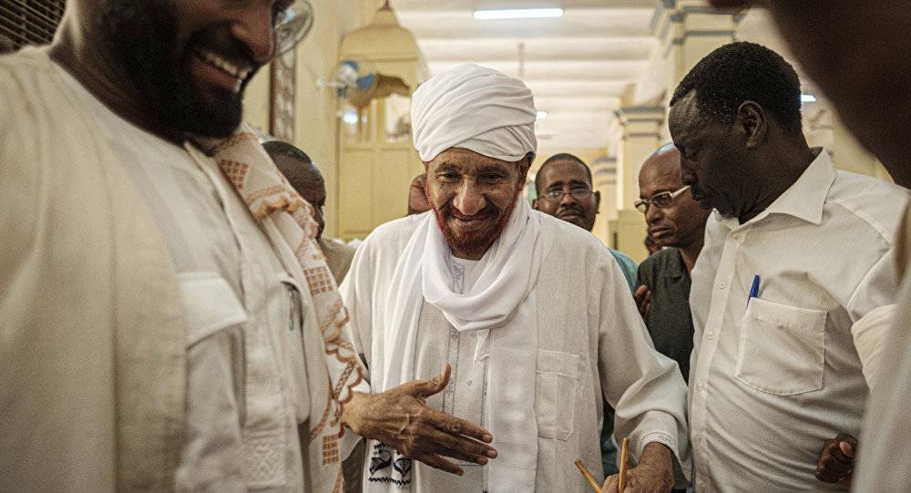 الصادق المهدي يكشف شرط قبول حميدتي رئيسا للسودان
