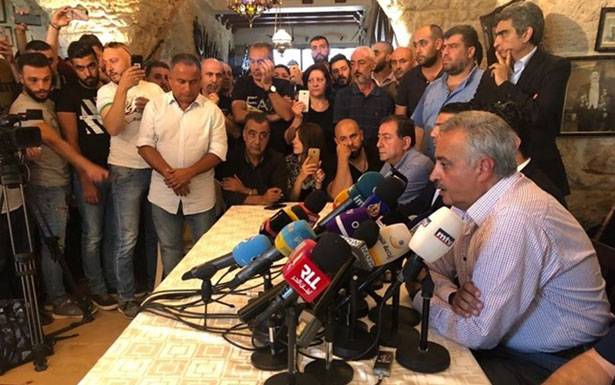 إرســـلان : ما حصل فـي الـجبـل فتـنـة مُخطّــط لـها وتـمّ التحريض عـلـيها قبـل يـوميـن

التوجّه الإقطـاعي السـلبـي والـتـلطـي خـلـف الـنـاس لا يــدلّ عــلى الـرجولــة