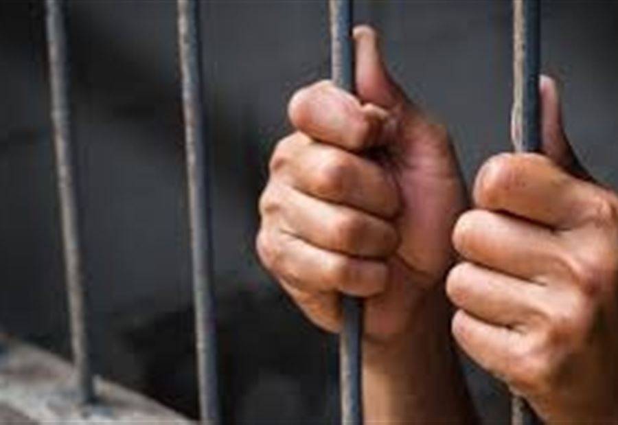 توقيف 26 شخصا يدخلون خلسة