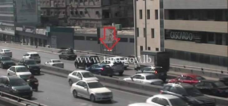 تصادم بين سيارتين على جسر الدورة
