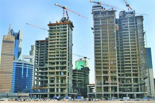 «بلومبيرج»: انكماش قطاع التشييد بدأ يؤثر سلبا في أداء الاقتصاد القطري