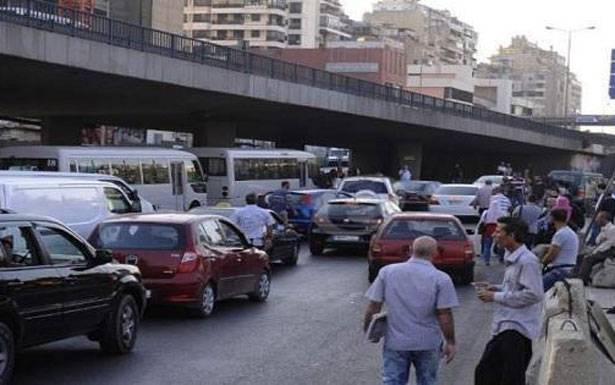 احتجاجاً على وفاة احد السائقين على معبر نصيب

اتحادات ونقابات النقل أعلنت الاضراب الخميس