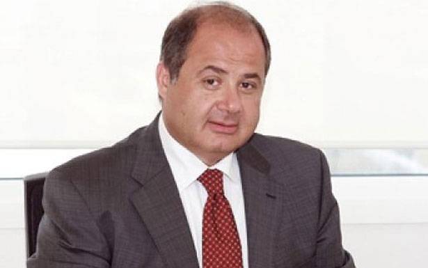 عربيد في زيارة

لافتة الى عون والحريري