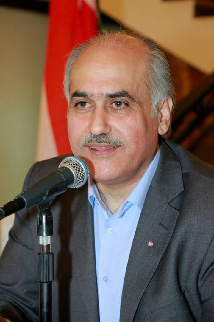 ابو الحسن يغازل جنبلاط... "قد الكل"