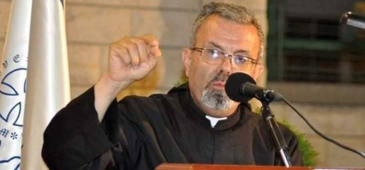 الأب عازار: الدولة خالفت الأنظمة التي تنظم المدارس المجانية