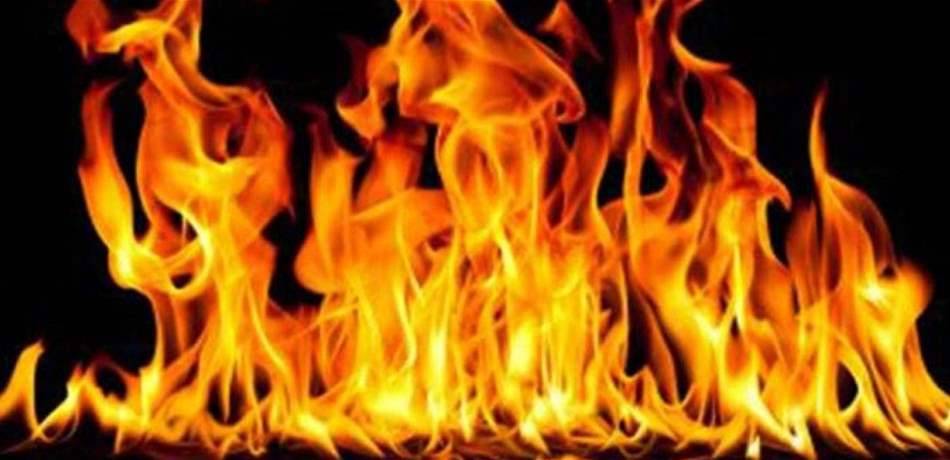 طوافة للجيش تساهم بمحاولات إخماد الحريق عند سفح السلسلة الشرقية