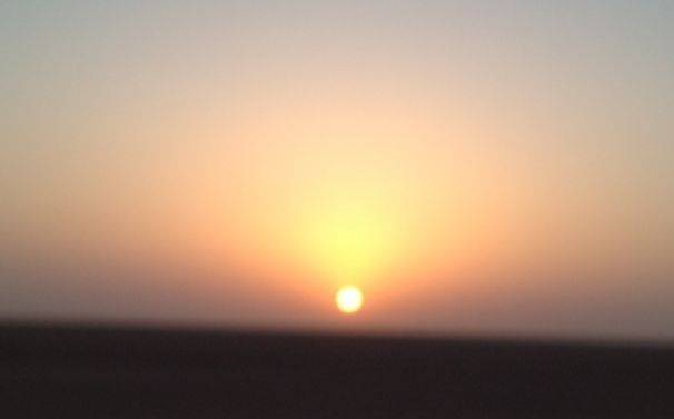 العلم نور والفكر شعاع