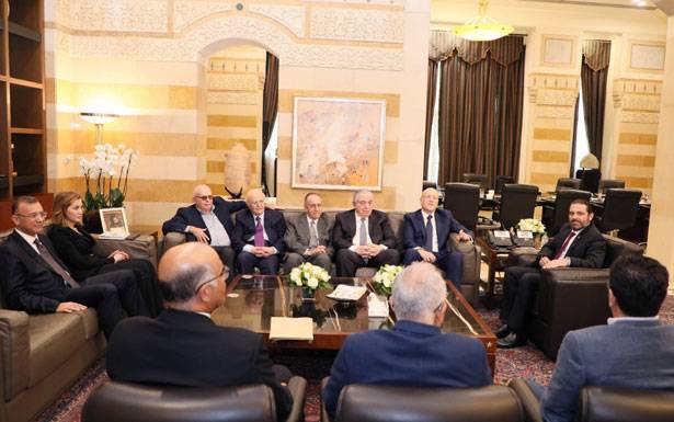 الحريري عرض ونواب طرابلس أوضاع المدينة

ووعد بادراج خطة المهجرين على جدول أعمال مجلس النواب