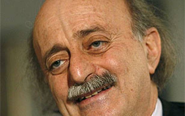 غطاء غربي وداخلي لجنبلاط