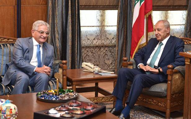 بري وخليل عرضا مع جمعية المصارف

دورها في تعزيز الاستقرار