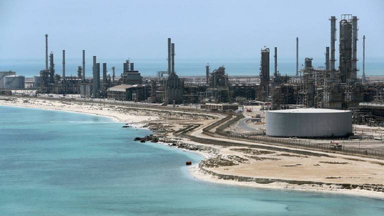 السعودية.. رفع أسعار البنزين