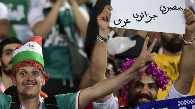 تشجيع المصريين لمنتخب الجزائر يطوي خلافات الماضي الكروي