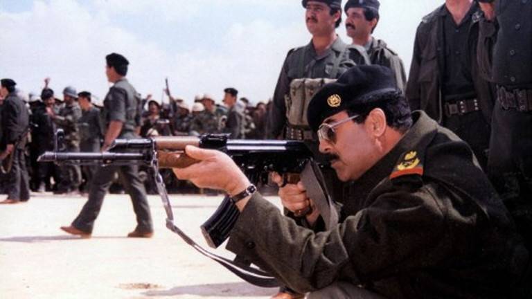 ظريف: على الغرب أن ينهي بيع الأسلحة إلى أشباه صدام
